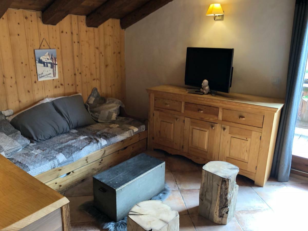 Appartement Du Dou Des Ponts 프라로그난라베노이스 외부 사진